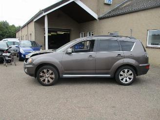 Mitsubishi Outlander 2.0 Edition Automaat REST BPM 400 EURO !!!! picture 4