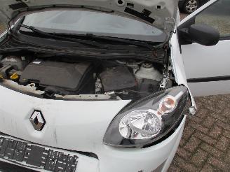 Renault Twingo 1.2-16V Authentique NAP picture 15