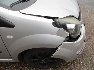 Renault Twingo 1.2-16v Authentique LPG picture 9