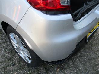 Renault Clio 0.9 TCe Expression 5drs picture 14