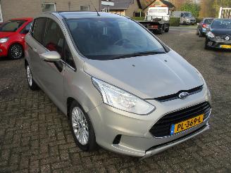 Voiture accidenté Ford B-Max 1.0 EcoBoost Titanium 2013/4