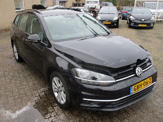 skadebil auto Volkswagen Golf Variant 1.0 TSI Trendline 2020/1