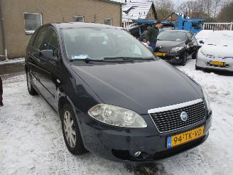 Vaurioauto  passenger cars Fiat Croma 1.8-16V Ediz .Cool 2006/10