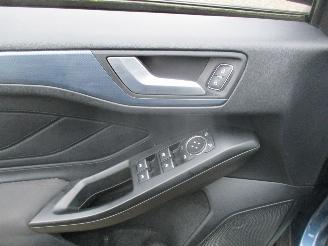 Ford Focus 1.0 Ecob Titanium x business Aut REST BPM 1000 EURO picture 18