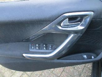 Peugeot 2008 1.2 PureTech Allure Aut REST BPM 400 EURO !!!! picture 17