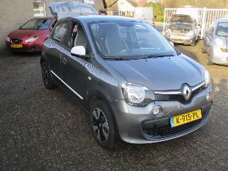 Damaged car Renault Twingo 0.9 TcE intens 2017/10