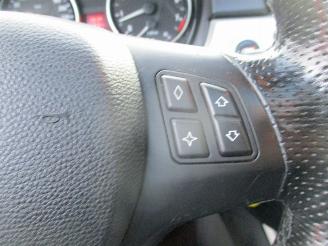 BMW 3-serie 330 i Aut picture 27