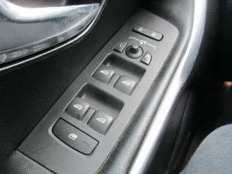 Volvo V-40 2.0 D4 R-Design Business picture 22
