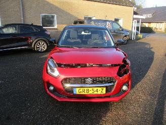 Suzuki Swift 1.2 Comfort Smart Hybrid picture 2