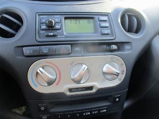 Toyota Yaris 1.3 VVT-i Sol picture 19