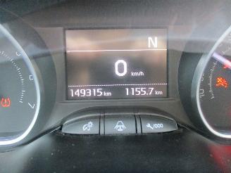 Peugeot 2008 1.2 PureTech Automaat NAP picture 20