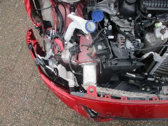 Peugeot 208 1.2 PureTech Allure picture 11