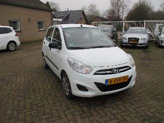 Schadeauto Hyundai I-10 1.1 Pure 2013/3