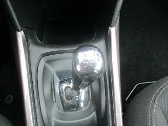 Peugeot 2008 1.2 PT BL Executive picture 16