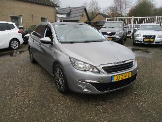 uszkodzony samochody osobowe Peugeot 308 1.2 PureTech Style REST BPM 350!!! 2016/3
