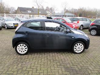 Toyota Aygo 1.0 VVT-i x-Play picture 8