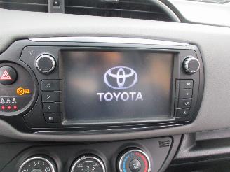 Toyota Yaris 1.3 VVT-i Orange Sport picture 24