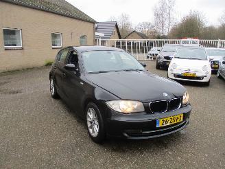 skadebil auto BMW 1-serie 116i Corporate 2009/11