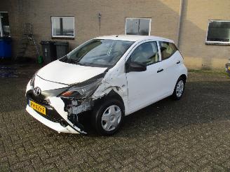 Toyota Aygo 1.0 VVT-i x-now picture 3