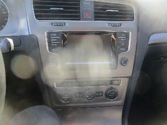 Volkswagen Golf 1.6 TDI Business Edition R REST BPM €400,-!!! picture 23