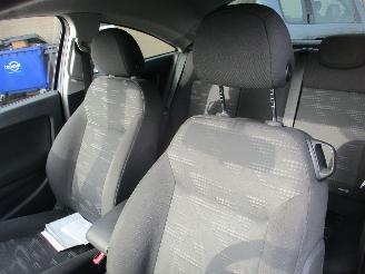 Opel Corsa 1.4-16V Cosmo picture 17