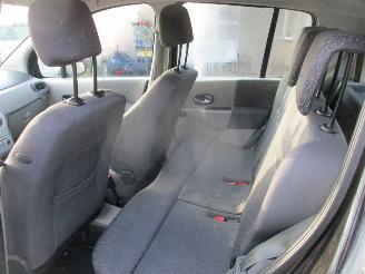 Renault Modus 1.6-16V Tech Road picture 32