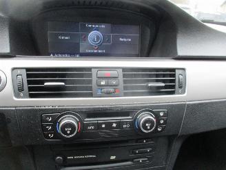 BMW 3-serie 320i High Executive picture 17