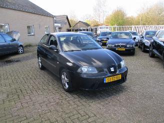 krockskadad bil auto Seat Ibiza 1.4-16V Trendstyle 2007/3