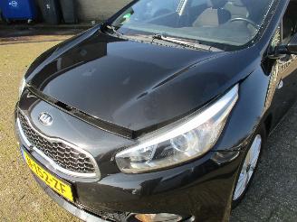 Kia Cee d cee\'d Sportswagon picture 10