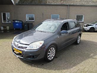 Opel Astra STATION WAGON 1.6 Temptation picture 3