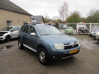 Auto incidentate Dacia Duster 1.6 Laureate 2wd REST BPM €200,-!!! 2010/9