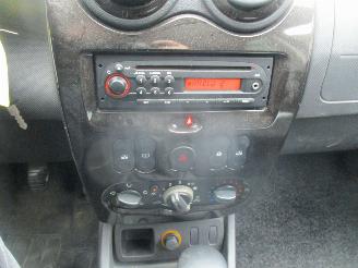 Dacia Duster 1.6 Laureate 2wd REST BPM €200,-!!! picture 20