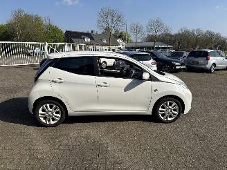 Toyota Aygo 1.0 VVT-i x-pure picture 10