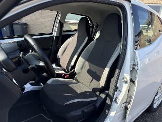 Toyota Aygo 1.0 VVT-i x-pure picture 37