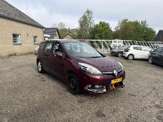 skadebil auto Renault Grand-scenic 1.5 dCi Expression REST BPM €500,-!!! 2014/2