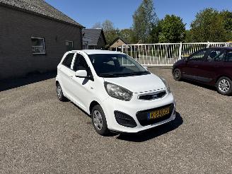 krockskadad bil auto Kia Picanto 1.0 CVVT ComfL.LPG 2014/2