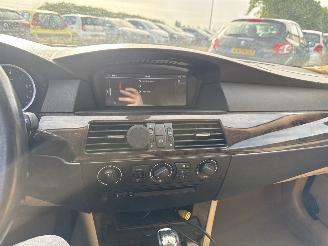 BMW 5-serie 525i Executive picture 23