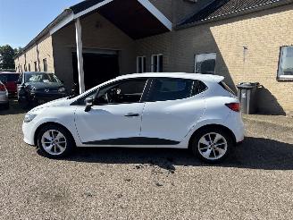 Renault Clio 0.9 TCe Authentique picture 4