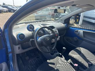 Toyota Aygo 1.0-12V Dynamic Blue picture 16