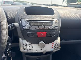 Toyota Aygo 1.0-12V Dynamic Blue picture 21