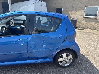 Toyota Aygo 1.0-12V Dynamic Blue picture 10