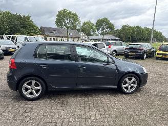 Volkswagen Golf 1.6 FSI Optive 3 GTI LOOK picture 8