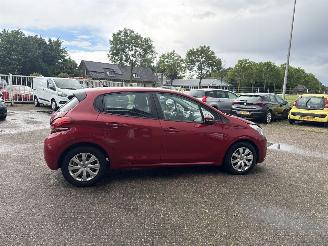 Peugeot 208 1.2 PureT. Blue Lion REST BPM €370,-!!! picture 12