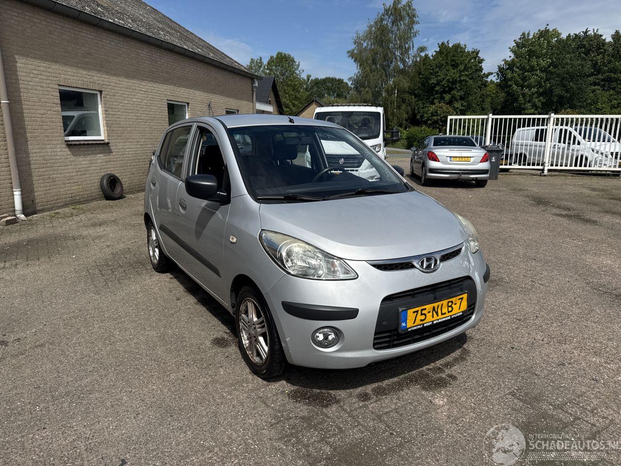 Hyundai I-10 1.1 Active Orange B.