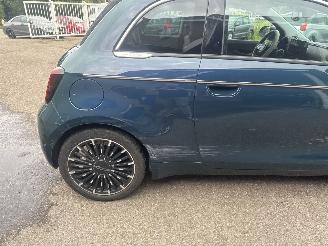 Fiat 500E La Prima 42 kWh picture 12
