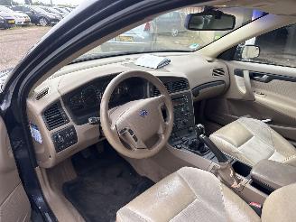Volvo V-70 2.4 Comfort Line picture 17