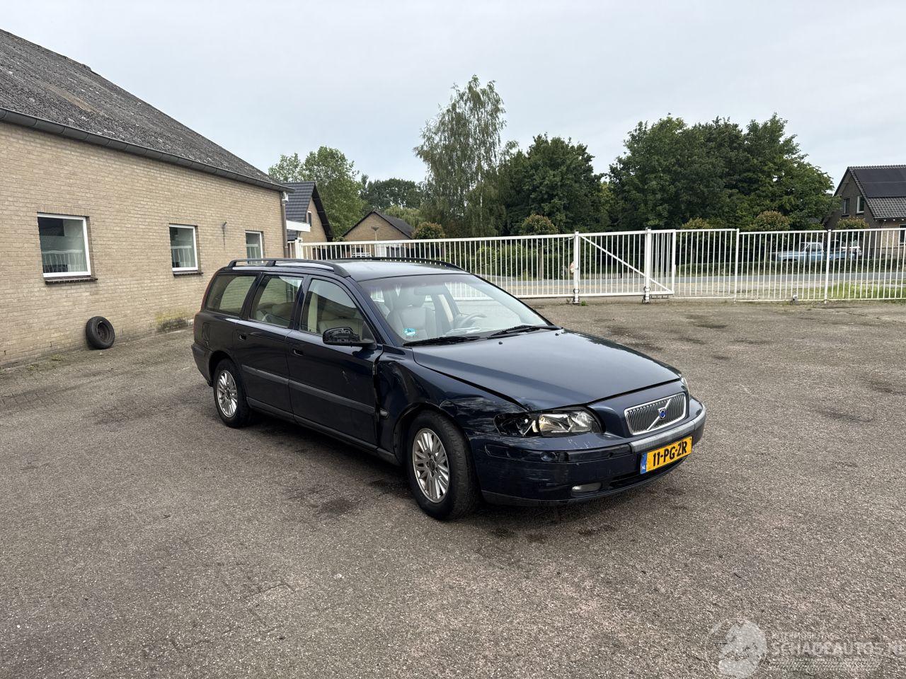 Volvo V-70 2.4 Comfort Line