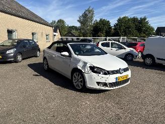 Schadeauto Volkswagen Golf 2.0 TDI Bluemotion CABRIO 2012/3