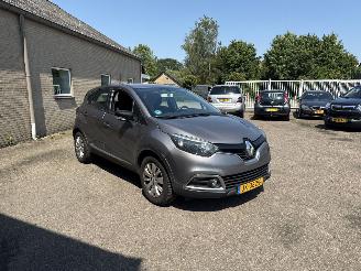 Coche accidentado Renault Captur 0.9 TCe Dynamique REST BPM €500,-!!! 2015/8