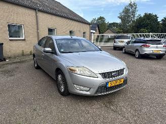 Damaged car Ford Mondeo 2.0-16V Titanium 2008/1